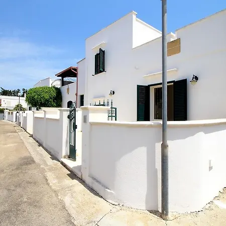 Ada * Santa Maria di Leuca